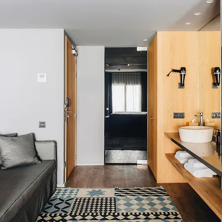 Uma House By Yurbban Trafalgar 3* برشلونة