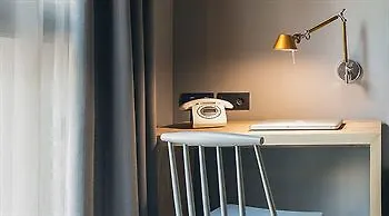 Yurbban Trafalgar Hotell
