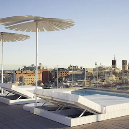 Hotell Yurbban Trafalgar 3*