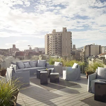 Yurbban Trafalgar Hotell 3*